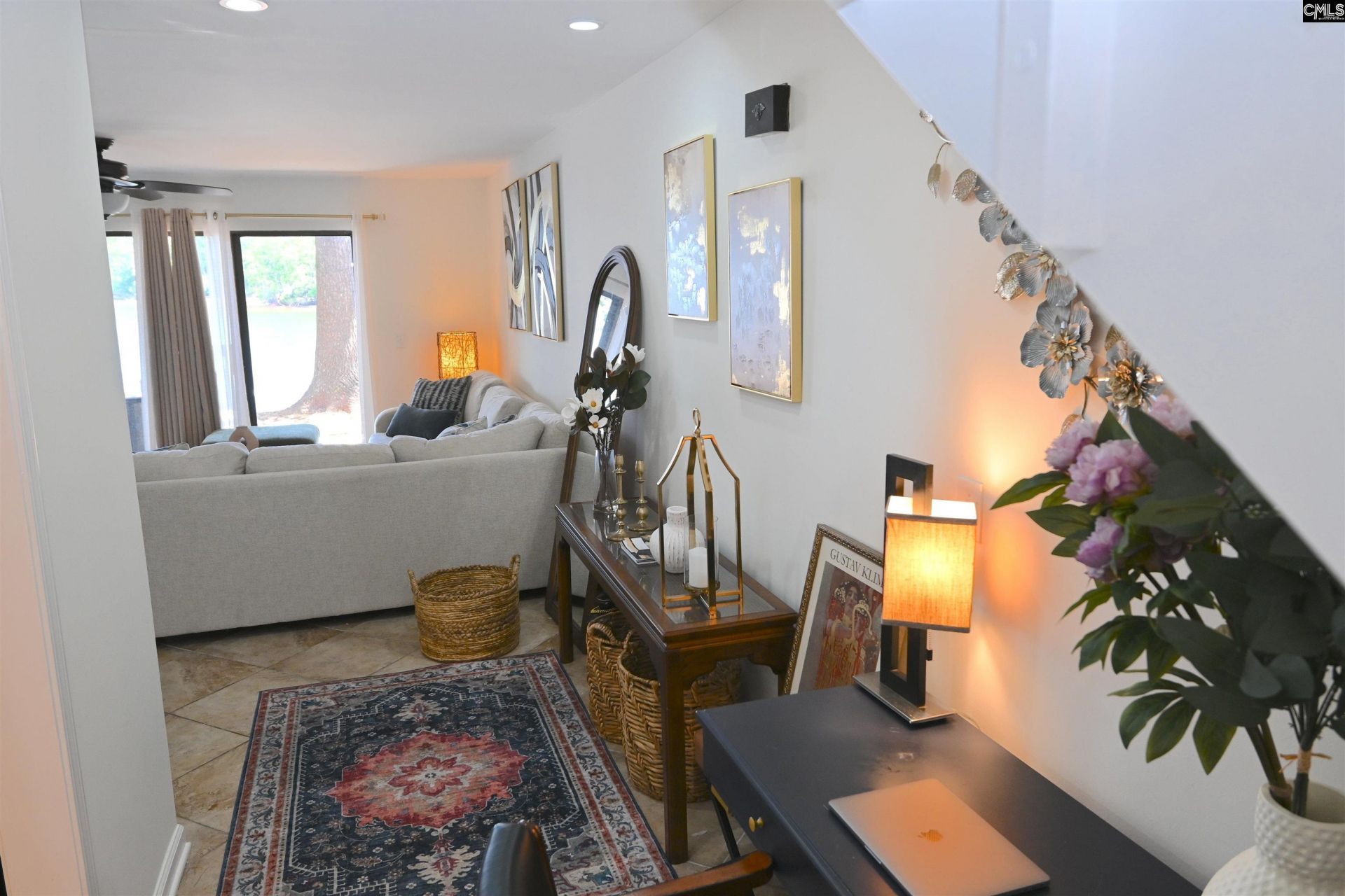 21 Low Hill Lane  Photo 8