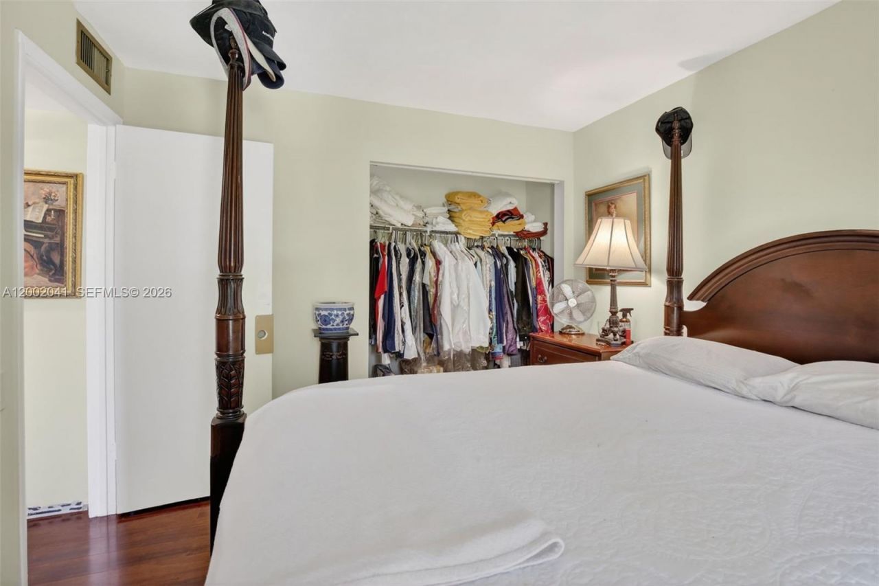 5240 NE 6th Ave , Unit H26, Oakland Park, FL 33334 Photo