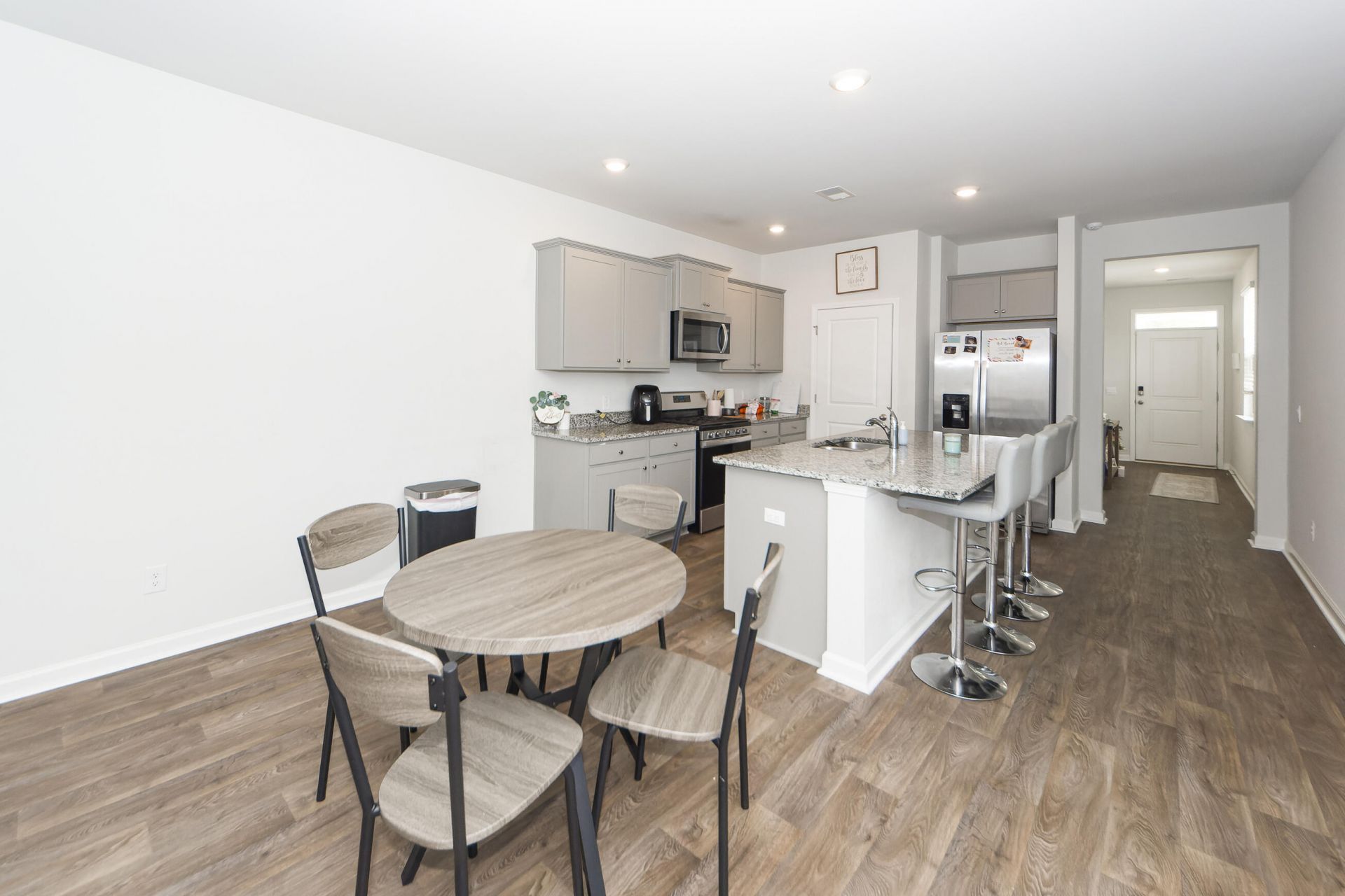 493 Cedarview Road Photo 11