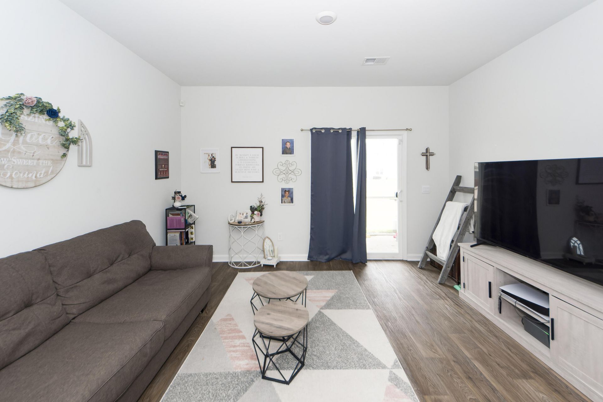 493 Cedarview Road Photo 12