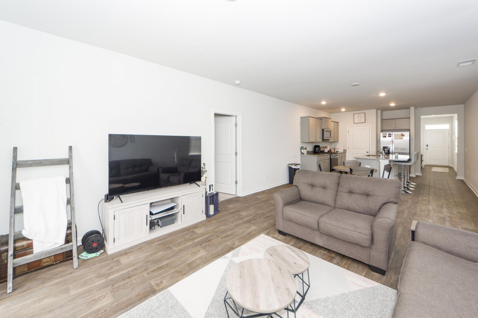 493 Cedarview Road Photo 14