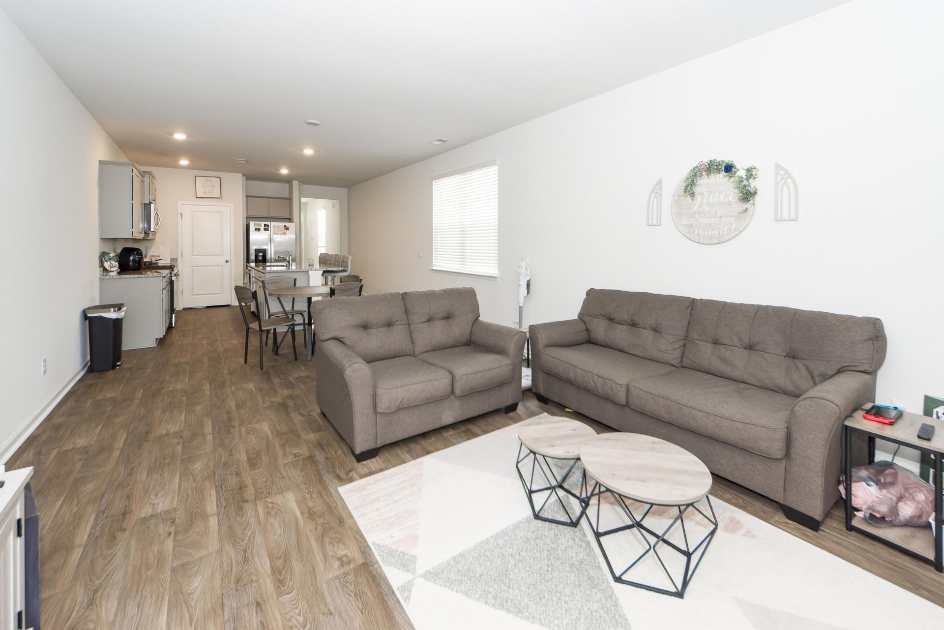 493 Cedarview Road Photo 17