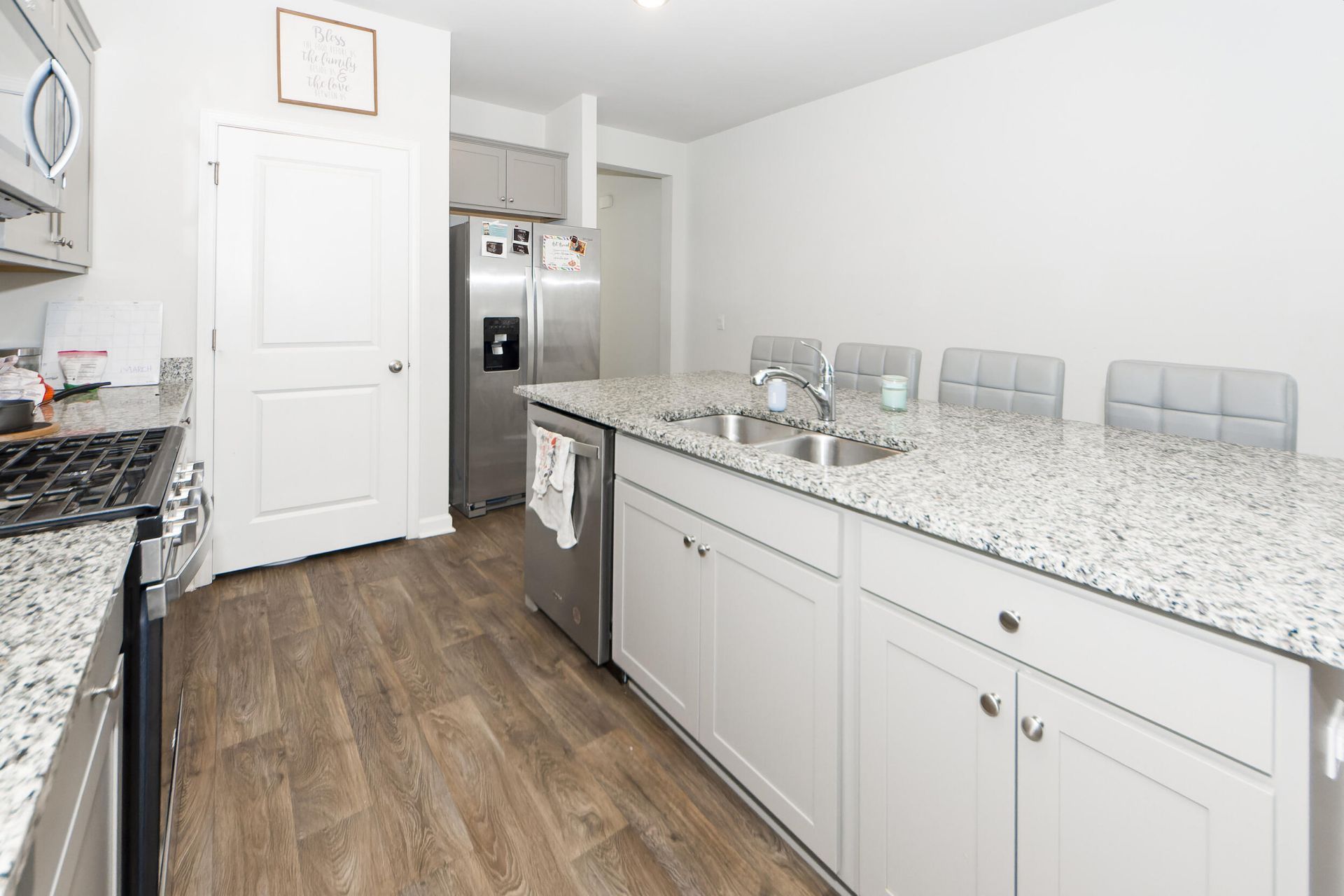 493 Cedarview Road Photo 6