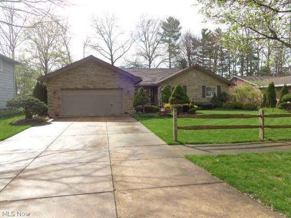 7422 Dogwood Lane , Parma, OH 44130