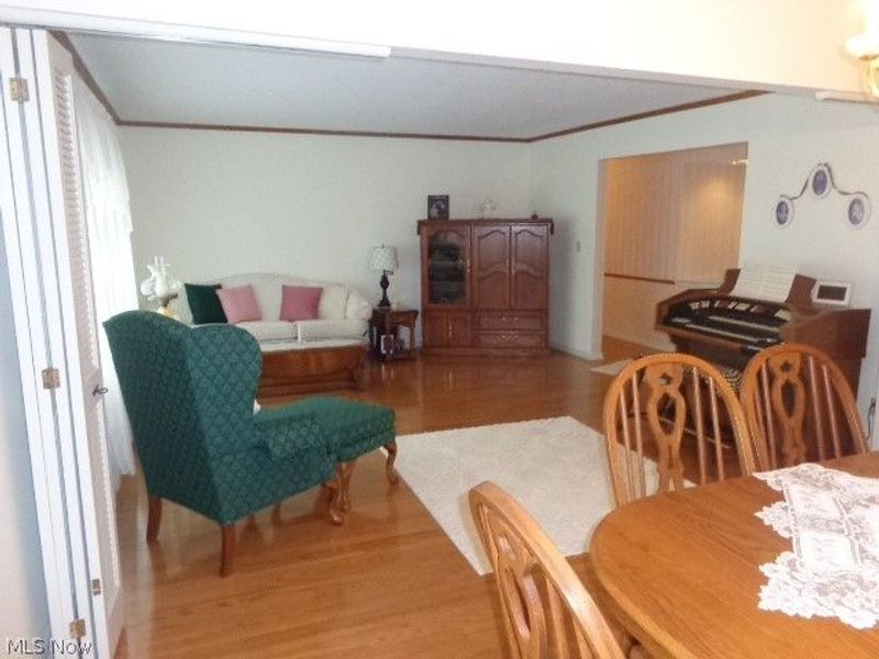 7422 Dogwood Lane, Parma, OH 44130 Photo 12