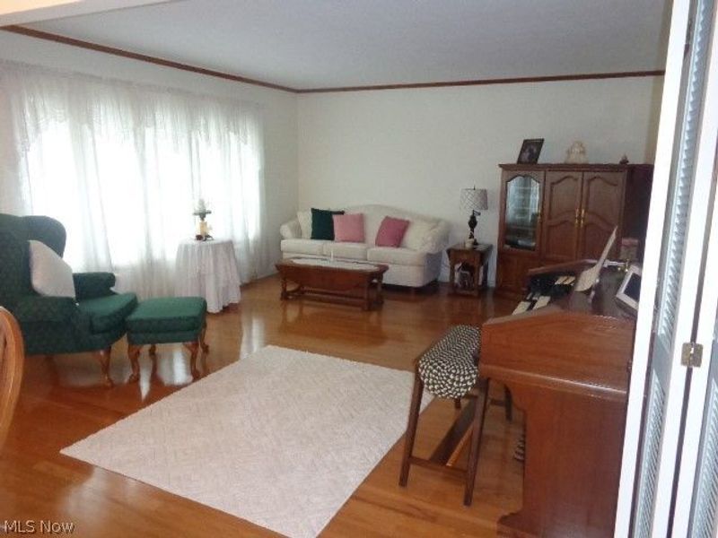 7422 Dogwood Lane, Parma, OH 44130 Photo 13