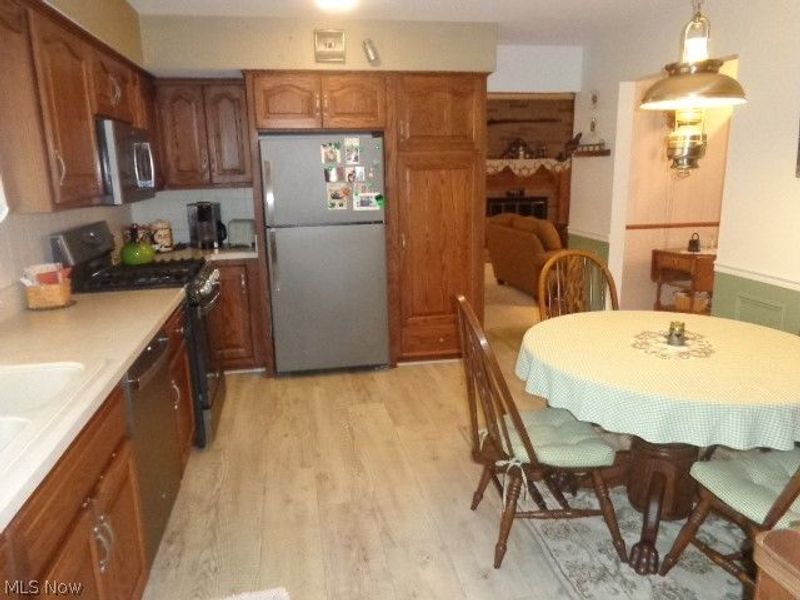 7422 Dogwood Lane, Parma, OH 44130 Photo 20