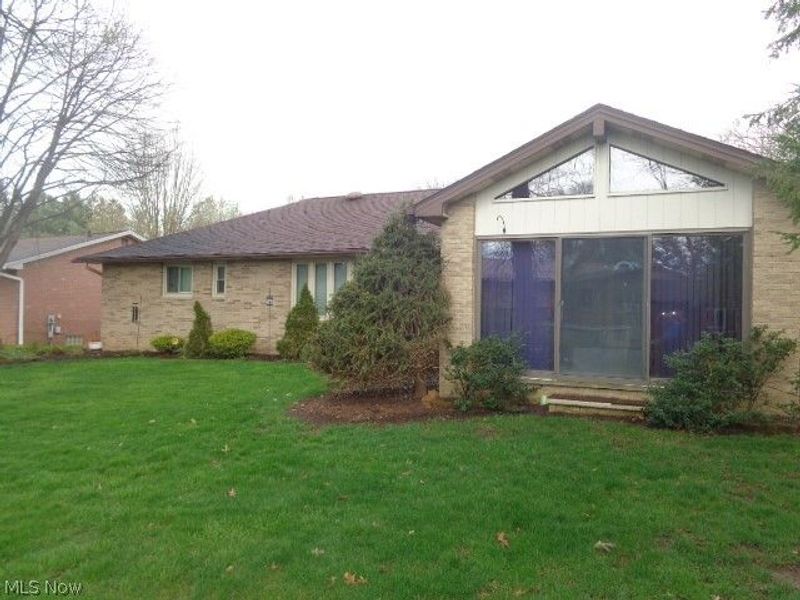 7422 Dogwood Lane, Parma, OH 44130 Photo 4