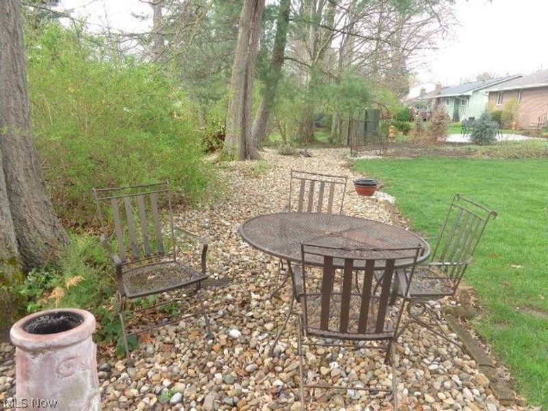 7422 Dogwood Lane, Parma, OH 44130 Photo 8