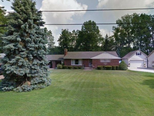 480 E Montrose Street , Youngstown, OH 44505