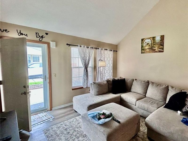 726 North Creek Drive, Painesville, OH 44077 Photo 4