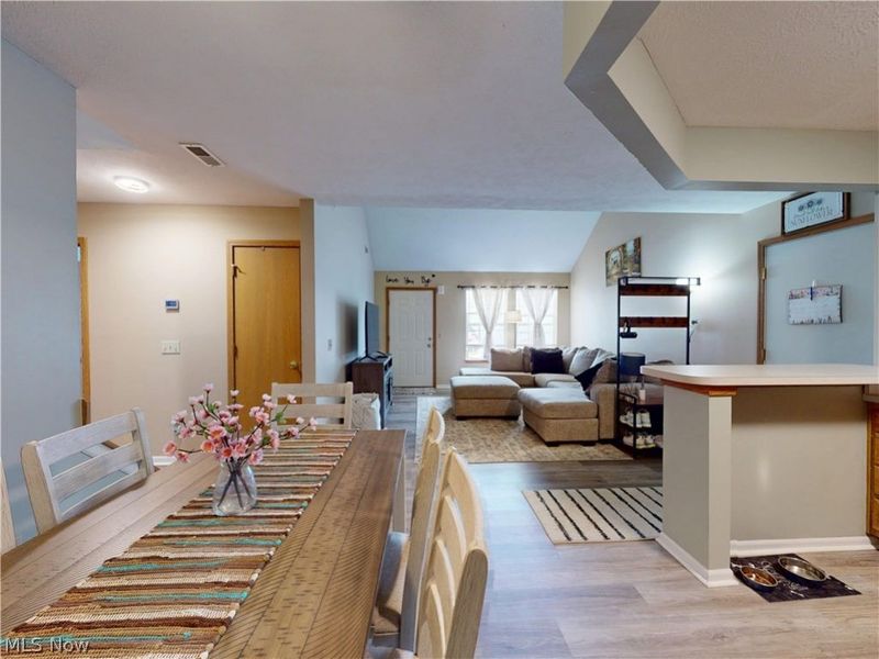 726 North Creek Drive, Painesville, OH 44077 Photo 8