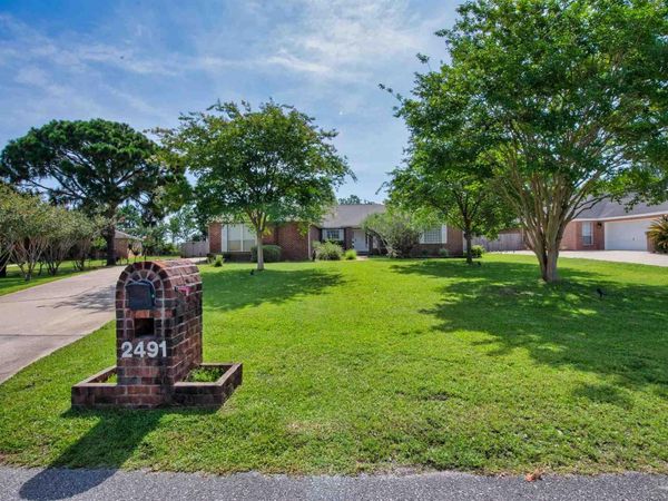 2491 Parkridge Dr, Navarre, FL 32566