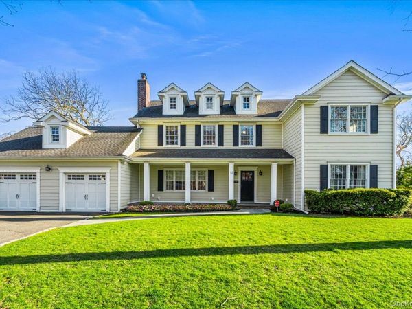 12 Whitehall Road, Rockville Centre, NY 11570