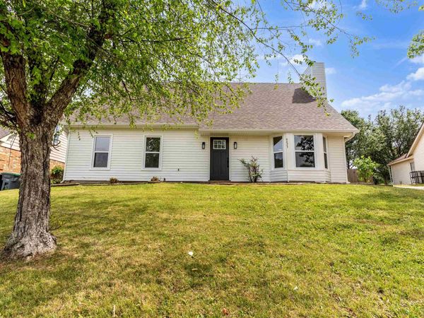 6623 ROCKY PARK DR, Memphis, TN 38141