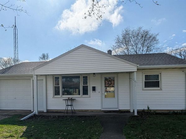 611 7th Street SW, Hampton, IA 50441
