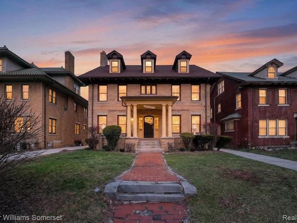 1986 W Boston Boulevard, Detroit, MI 48206