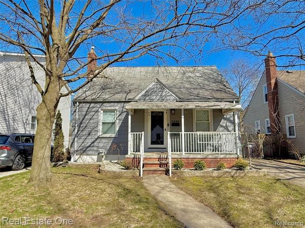 1040 Grove Avenue, Royal Oak, MI 48067
