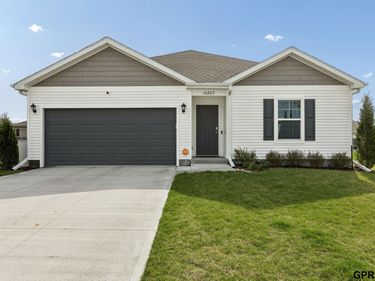 10807 S 177Th Street , Omaha, NE 68136