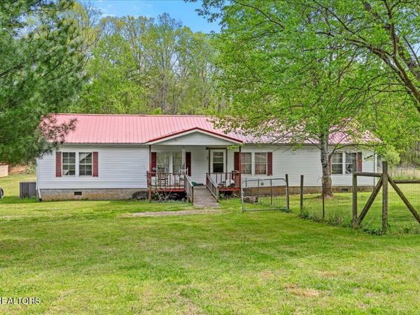 221 Baker Farm Road , Tellico Plains, TN 37385