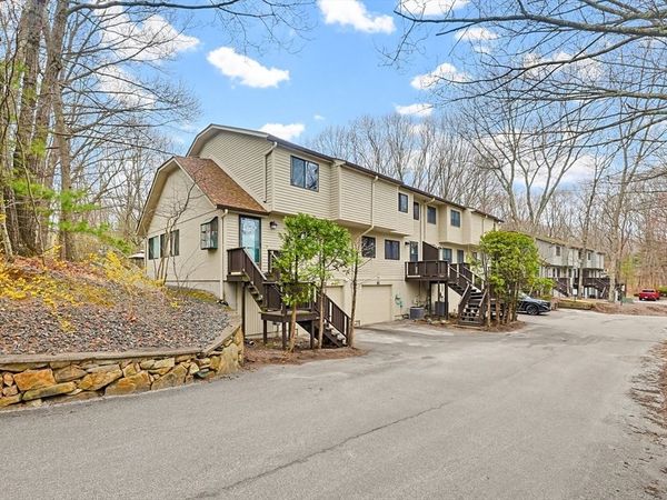 112 Meeting House Path, Unit 112, Ashland, MA 01721