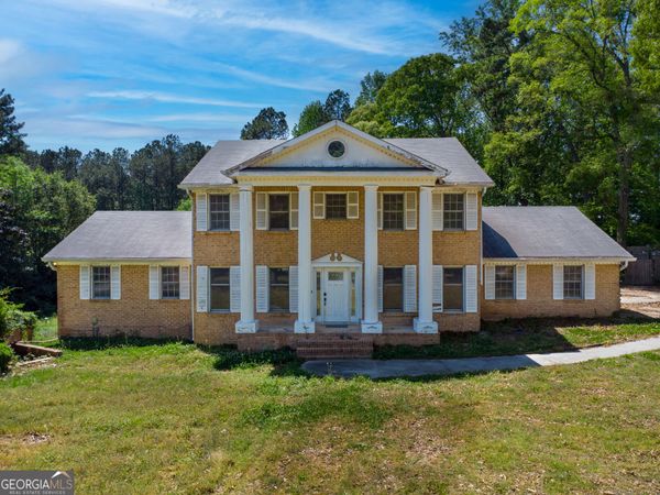 225 Dix Lee On Drive, Fayetteville, GA 30214