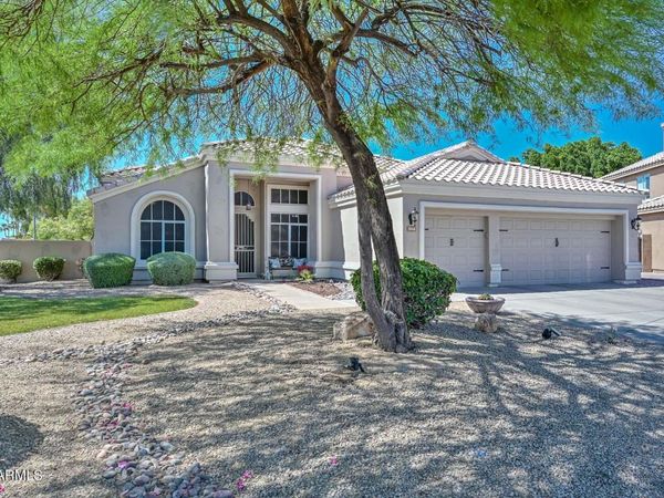 7444 W FOOTHILL Drive, Glendale, AZ 85310