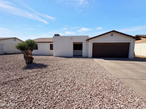 8107 W MEADOWBROOK Avenue, Phoenix, AZ 85033