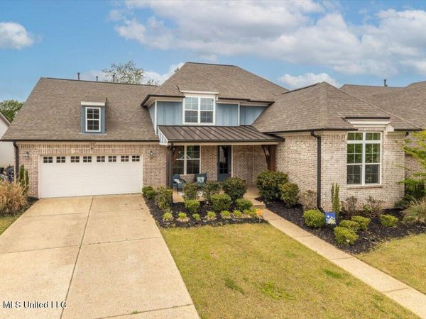 7207 Edgewater Drive, Olive Branch, MS 38654