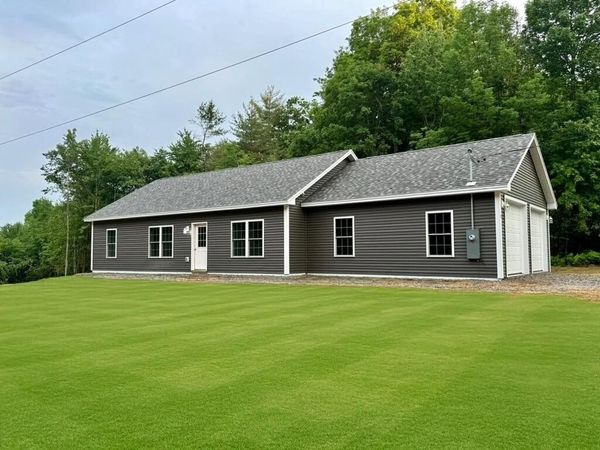 13 Glenview Drive, Sabattus, ME 04280