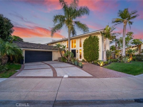 16642 Melville Circle, Huntington Beach, CA 92649