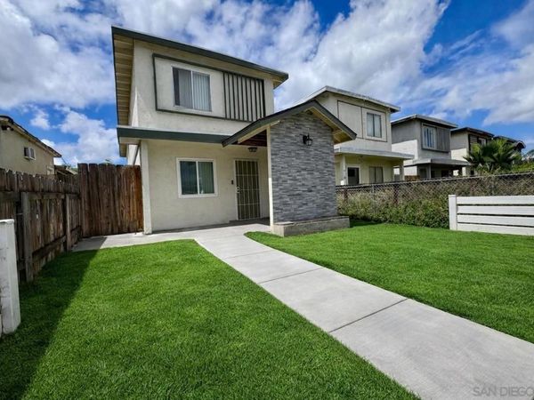 426 Sacramento Ave, Spring Valley, CA 91977