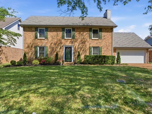609 Sugartree Ln, Franklin, TN 37064