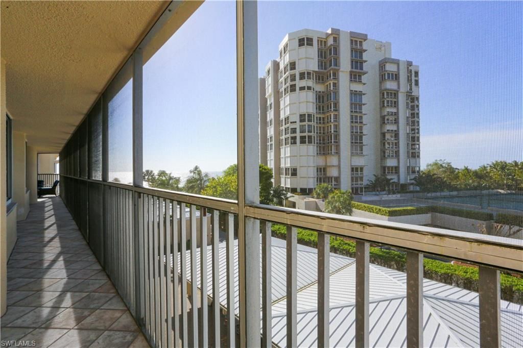 4041 Gulf Shore Blvd N, Unit 305, Naples, FL 34103 Photo