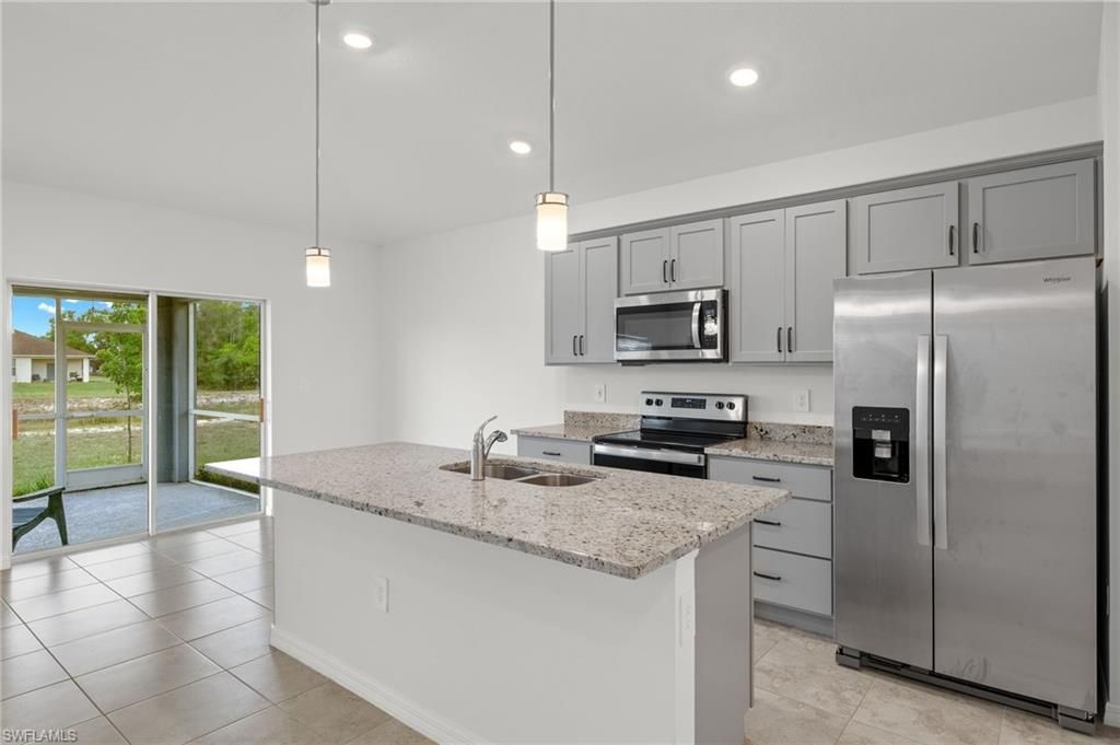 858 Rue Labeau Cir, Fort Myers, FL 33913 Photo