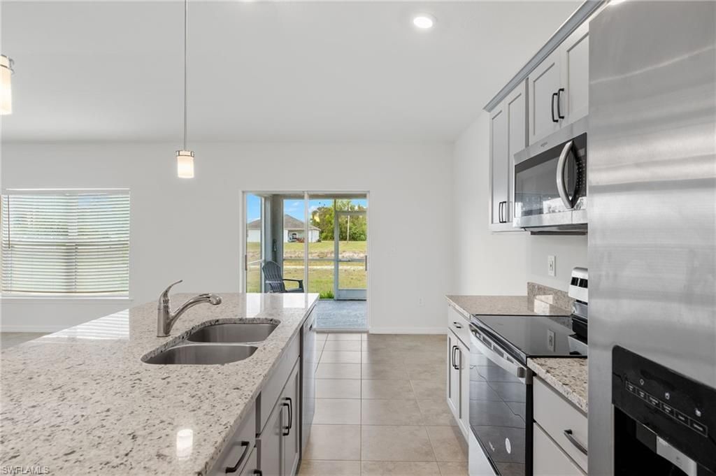 858 Rue Labeau Cir, Fort Myers, FL 33913 Photo