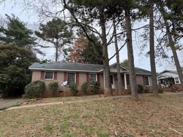 2929 Amity Garden Court , Charlotte, NC 28205