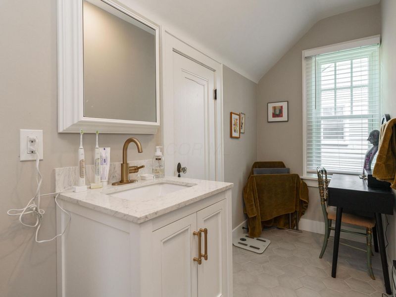 357 Fallis Road , Columbus, OH 43214 Photo 21