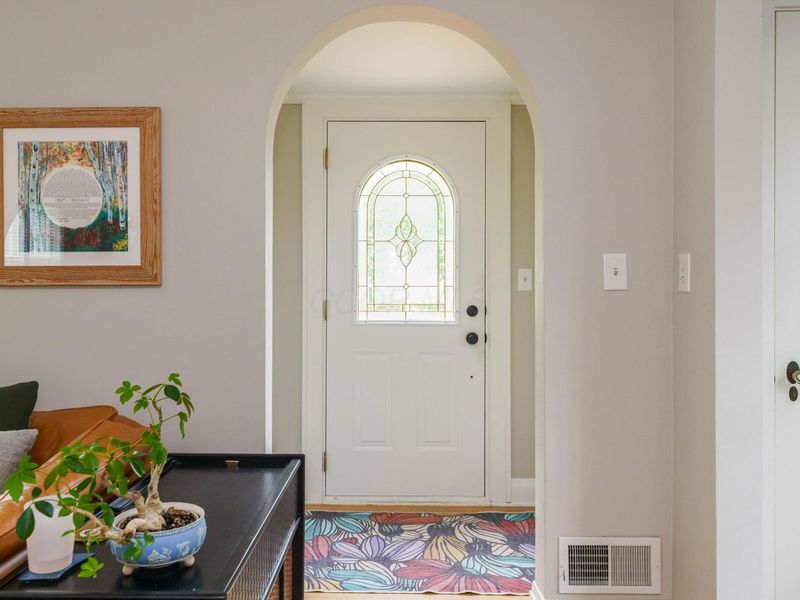 357 Fallis Road , Columbus, OH 43214 Photo 3