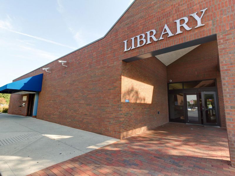 357 Fallis Road , Columbus, OH 43214 Photo 35