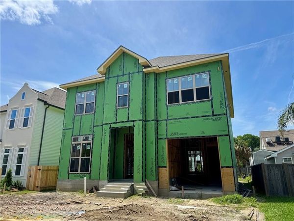 221 E MAPLE RIDGE Drive, Metairie, LA 70001