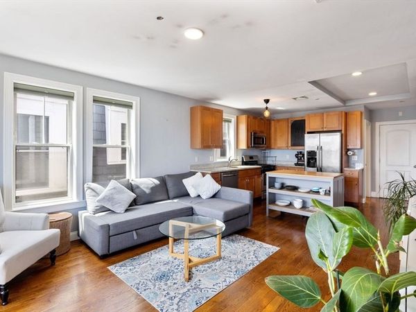113 Pleasant St, Unit 6, Boston, MA 02125