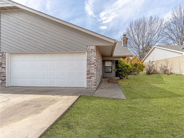 606 N 36Th Street , Rogers, AR 72756