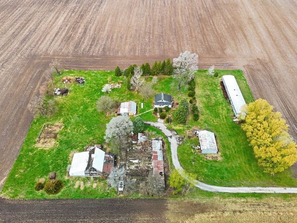 18995 N 2300th Avenue , Geneseo, IL 61254