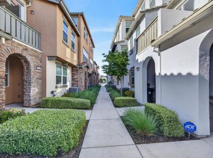 4363 Garonne Walk, Sacramento, CA 95834 Photo