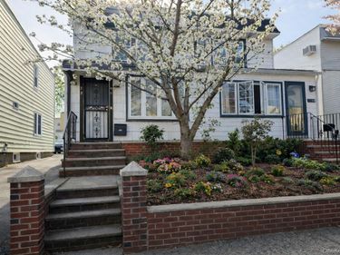 3246 203rd Street , Bayside, NY 11361