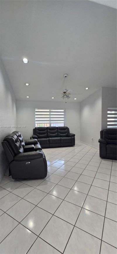 10001 SW 218th St, Cutler Bay, FL 33190 Photo