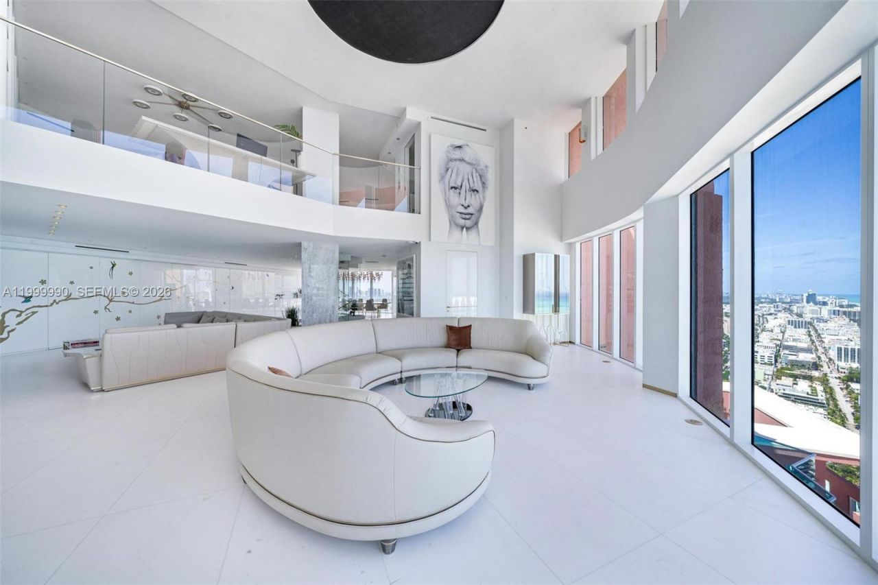 300 S Pointe Dr, Unit PH-5, Miami Beach, FL 33139 Photo