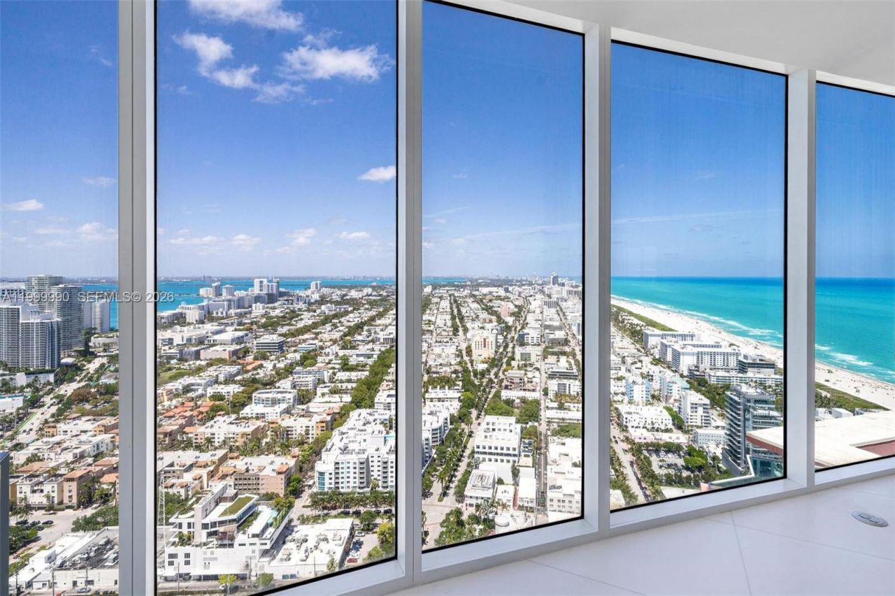 300 S Pointe Dr, Unit PH-5, Miami Beach, FL 33139 Photo