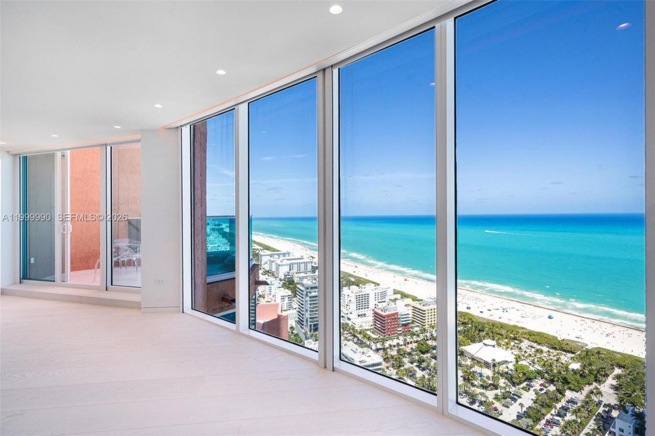 300 S Pointe Dr, Unit PH-5, Miami Beach, FL 33139 Photo